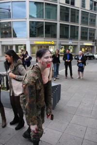 zombiewalk-frankfurt-2014-149-klappeundaction-de
